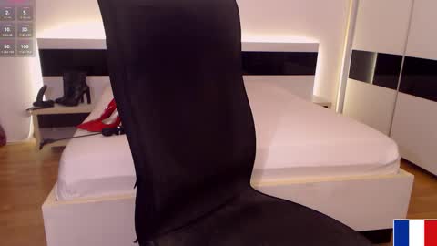 Goddess Chlo online show from October 6, 9:26 am