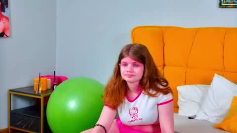 ChloeHalses online show from May 30, 5:10 pm