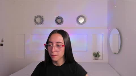 chloehil2 online show from February 11, 8:20 pm