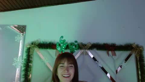 Chloe online show from December 21, 6:23 pm