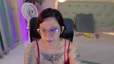 Chloe rosse online show from March 19, 1:54 am