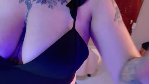 Chloe rosse online show from February 7, 1:31 am