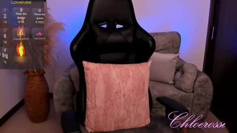 Laura online show from February 15, 12:57 am