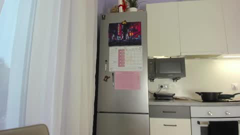 ChloeTaya online show from February 9, 7:10 am