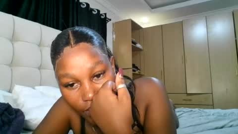 chocolate_divaa online show from July 14, 1:49 pm
