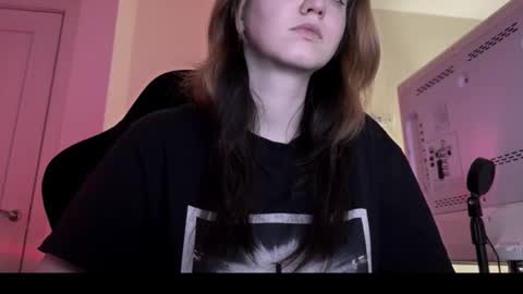 Lissa online show from February 4, 6:00 pm