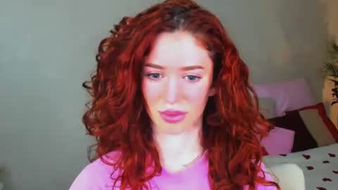 christinaconteeree online show from July 10, 7:03 pm