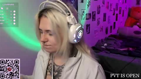 Helen and Teya online show from December 17, 3:27 pm