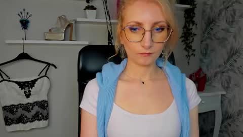 Cinderella online show from March 20, 7:24 am