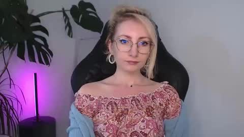 Cinderella online show from May 29, 6:22 am