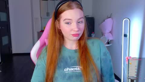 Maddy online show from March 25, 3:37 pm