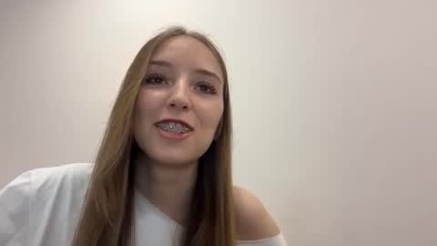 Aurora online show from April 15, 3:34 pm