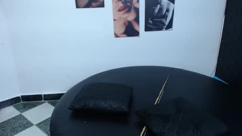 Cinthya online show from November 28, 6:55 pm