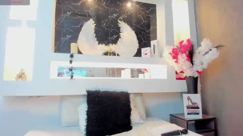 Snapshot of cinthya_mjs chatting on September 12, 12:34 pm Cinthya online show from September 12, 12:34 pm
