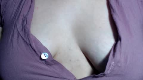 CLARA AT YOUR SERVICE online show from December 19, 5:29 am