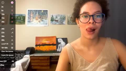 Selena online show from March 6, 1:39 pm