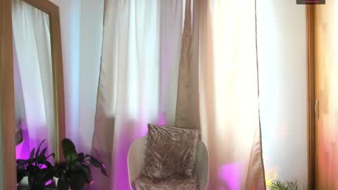 Claudia Rivera online show from February 24, 7:19 pm