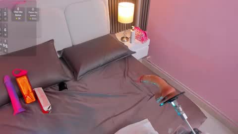 clauwdeen  wolf online show from December 14, 10:26 pm