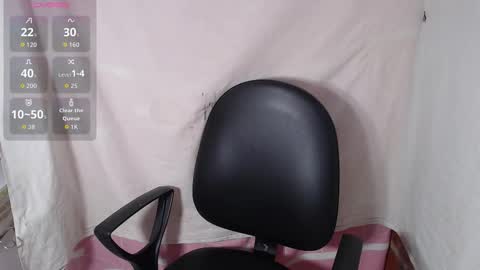 Snapshot of clawdeen_gh chatting on October 17, 1:47 pm clawdeen_gh online show from October 17, 1:47 pm