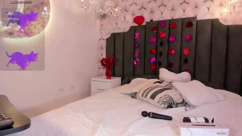 Snapshot of cleopatraa1 chatting on February 11, 7:48 pm Cleopatra online show from February 11, 7:48 pm