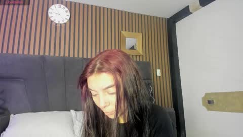 cleowhite_ online show from September 19, 5:50 am