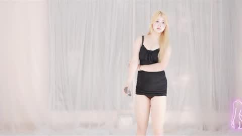 coco2002924 online show from October 3, 3:11 am