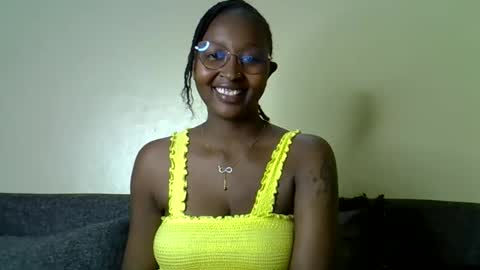 Coco online show from April 13, 4:52 pm