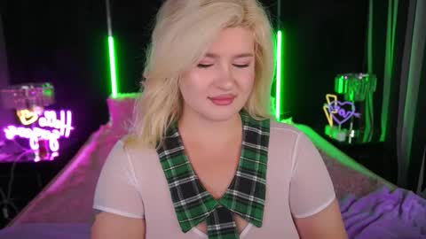 onlyfans amyleyy online show from October 18, 7:22 am