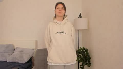 Kim online show from March 31, 6:35 am