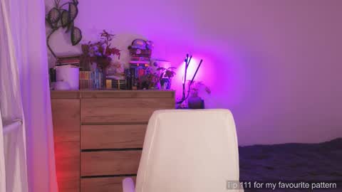 Olivia online show from February 5, 9:18 pm