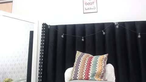 Snapshot of colombia_mommy_ chatting on December 28, 12:13 pm GRETCHEN online show from December 28, 12:13 pm