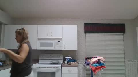 comeback pussy online show from April 12, 1:30 am