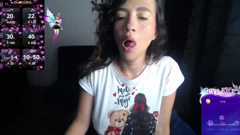 Snapshot of coniecut chatting on January 25, 10:19 am conie online show from January 25, 10:19 am