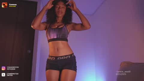   independent model online show from March 6, 9:31 pm