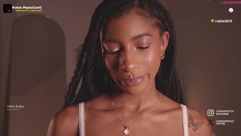   independent model online show from December 24, 9:44 pm