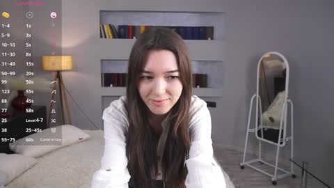 Ellie online show from April 10, 9:26 am