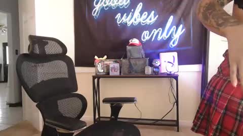 controllercutie online show from February 24, 5:55 pm