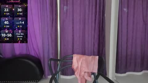 Snapshot of coral_gibson chatting on September 29, 12:43 pm Coral online show from September 29, 12:43 pm
