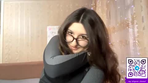 Elisheva online show from April 7, 1:13 pm