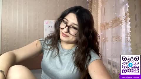 Elisheva online show from April 6, 1:12 pm