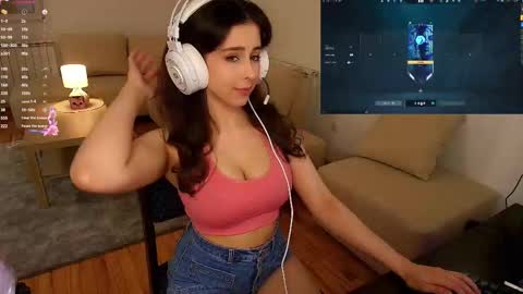 Luna online show from March 22, 7:42 pm