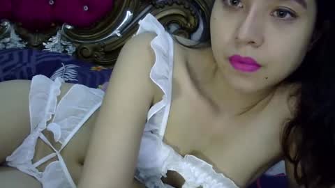 Liz Gwyneth Charlota online show from February 25, 8:14 am