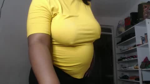 Erykah online show from October 18, 4:53 pm