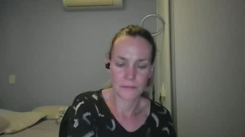 Anny online show from December 22, 12:14 am