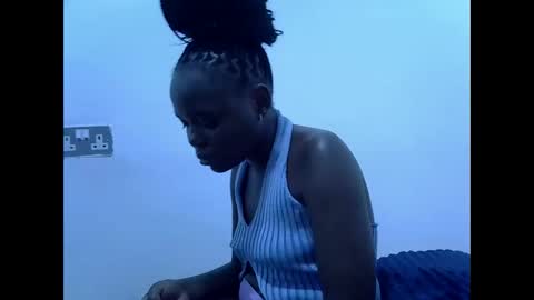 creamyypussyy online show from April 7, 8:22 pm