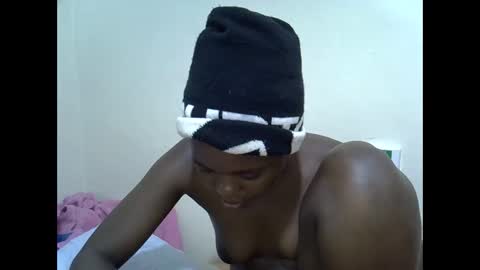 creamyypussyy online show from October 5, 10:37 pm