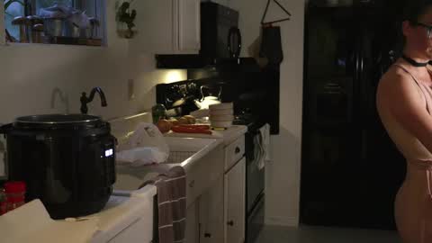 Creature Marie online show from December 1, 11:07 pm