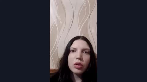crimson_lady6 online show from April 15, 6:30 pm
