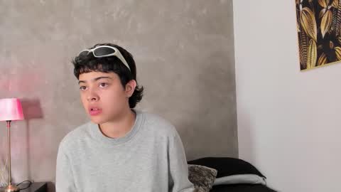 cris sasha online show from March 18, 11:48 am