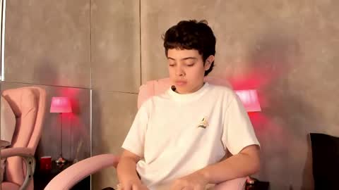 cris sasha online show from April 15, 4:24 am